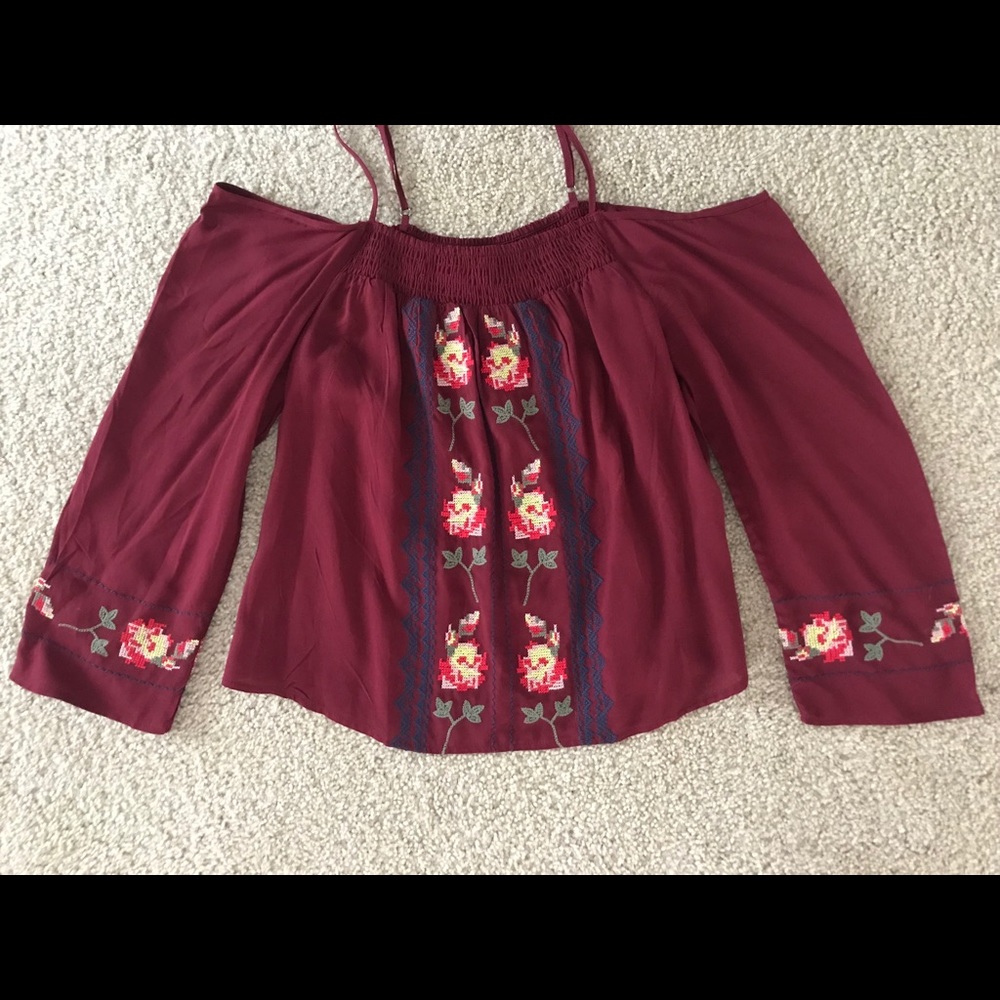 💕SOLD💕 Francesca’s blouse